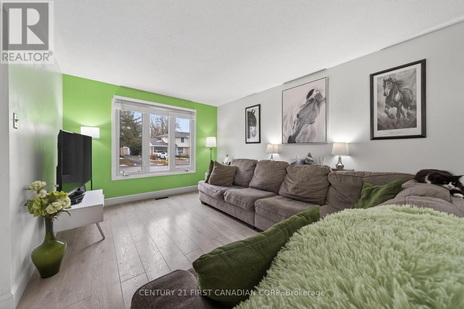 190 Ensign Drive, London South, Ontario  N6J 4R7 - Photo 5 - X12699106