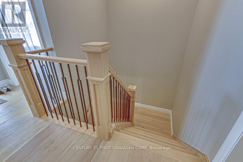 6 Aspen Circle, Thames Centre, Ontario  N0M 2P0 - Photo 28 - X12699140