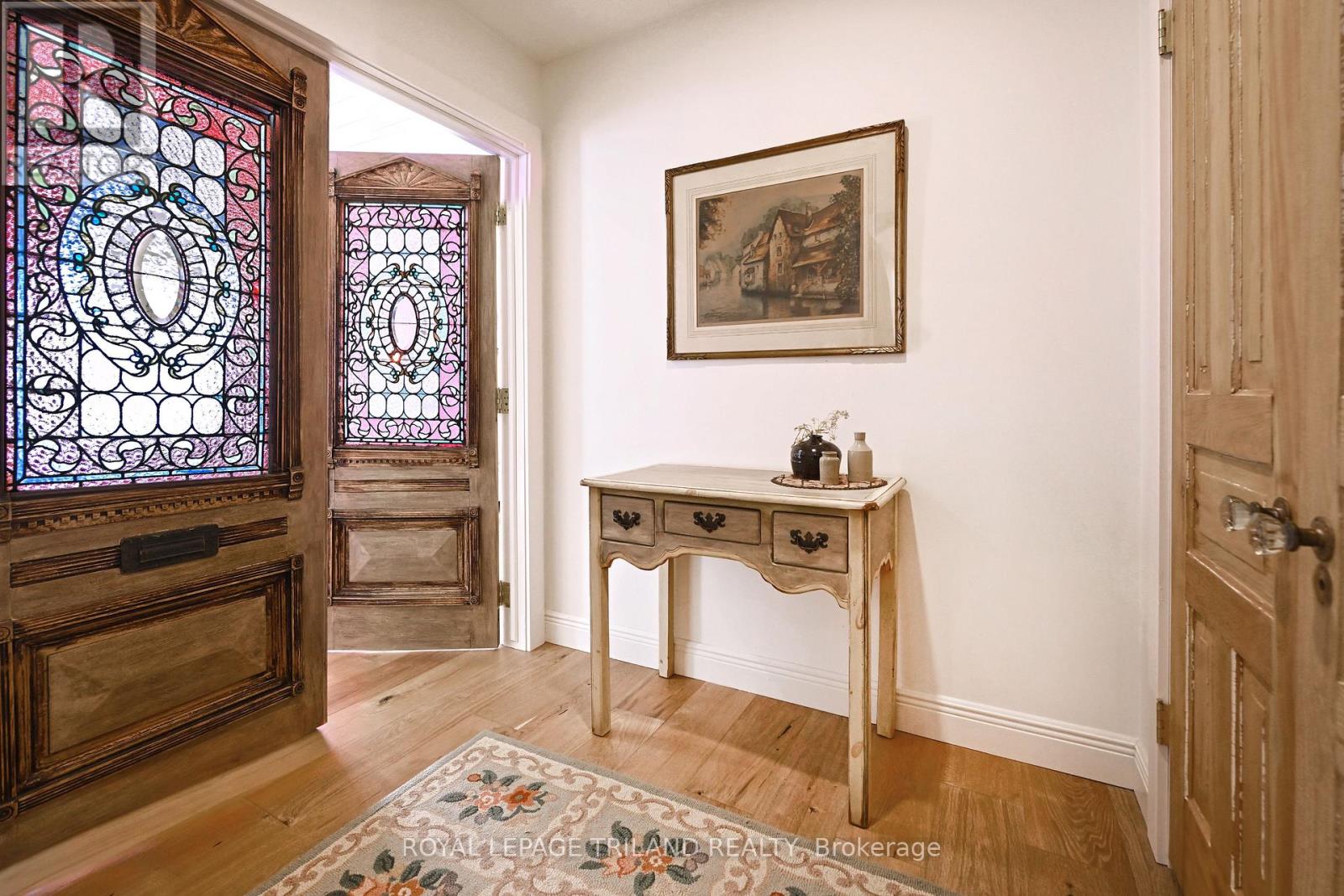 5540 Carriage Road, Middlesex Centre, Ontario  N0L 2G0 - Photo 10 - X12699150