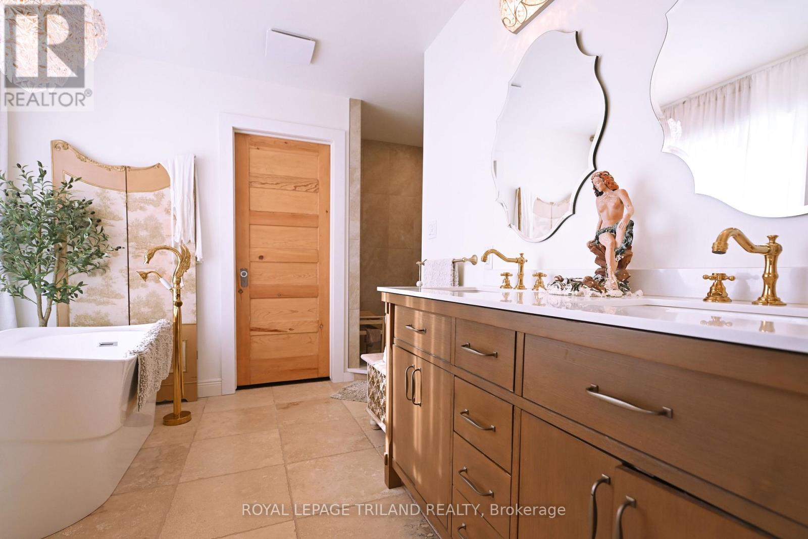 5540 Carriage Road, Middlesex Centre, Ontario  N0L 2G0 - Photo 14 - X12699150