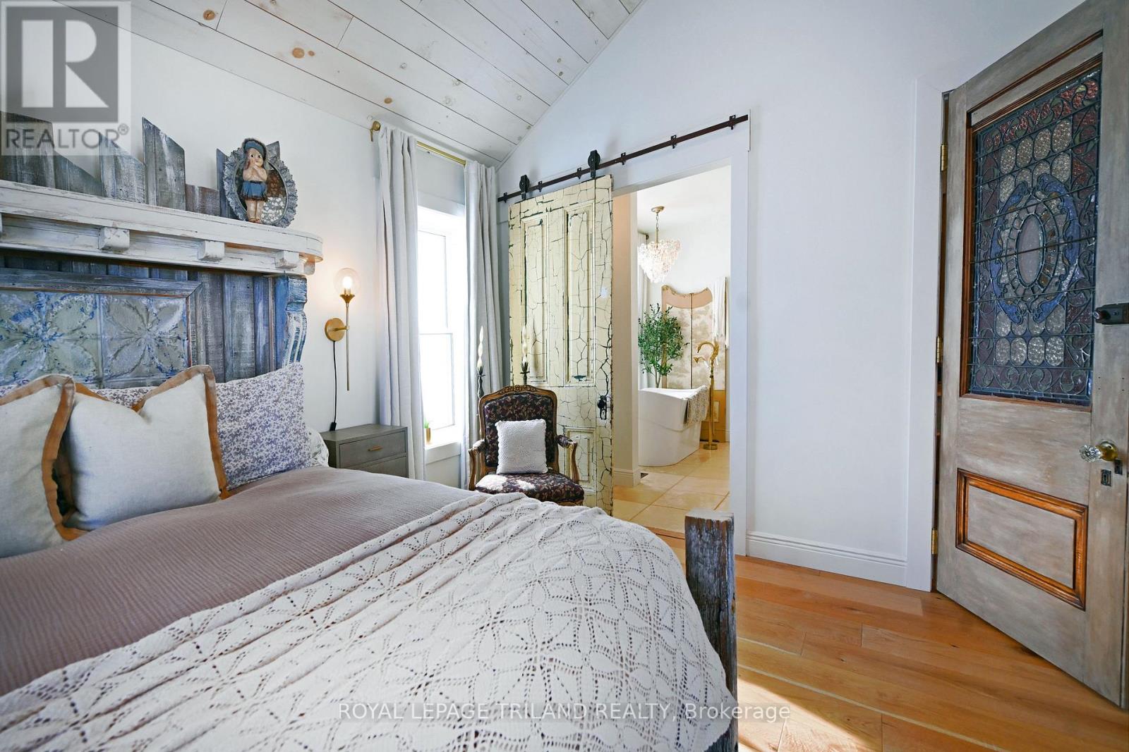 5540 Carriage Road, Middlesex Centre, Ontario  N0L 2G0 - Photo 15 - X12699150