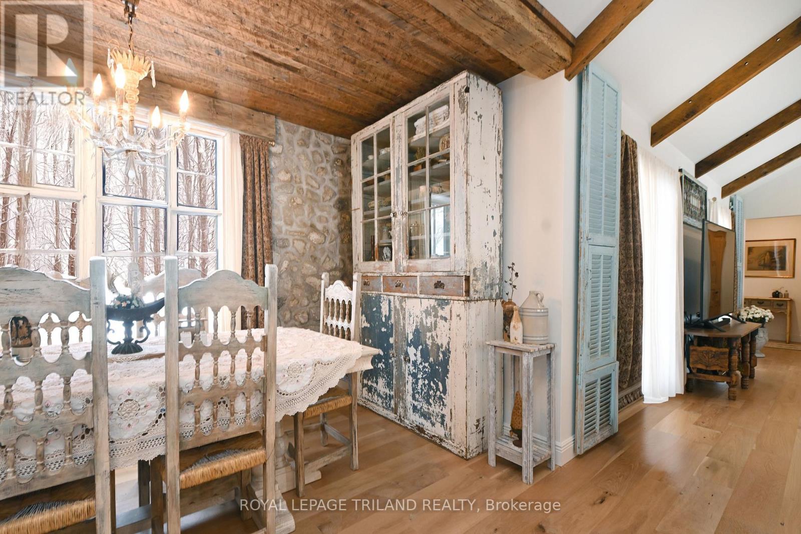 5540 Carriage Road, Middlesex Centre, Ontario  N0L 2G0 - Photo 21 - X12699150