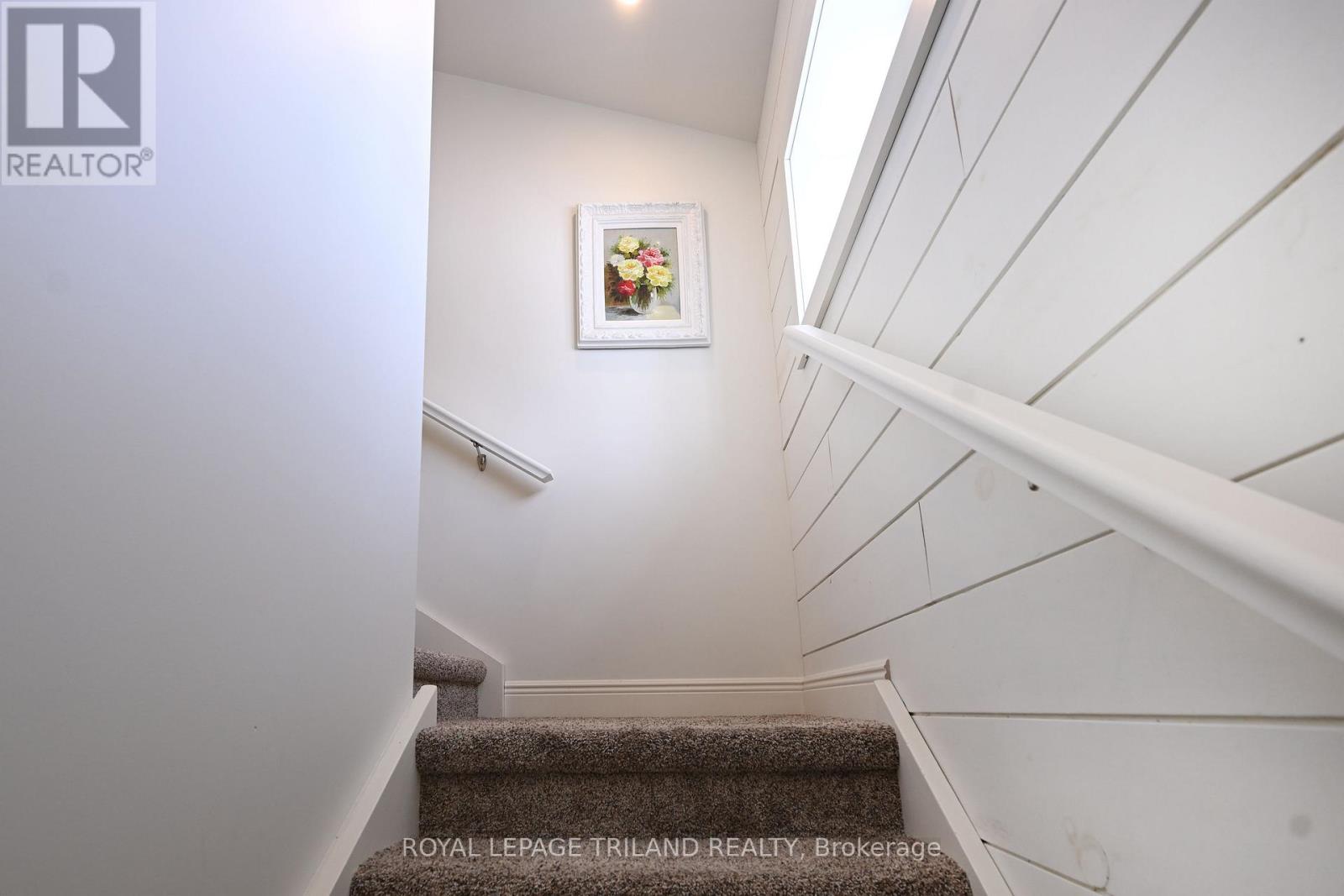 5540 Carriage Road, Middlesex Centre, Ontario  N0L 2G0 - Photo 24 - X12699150