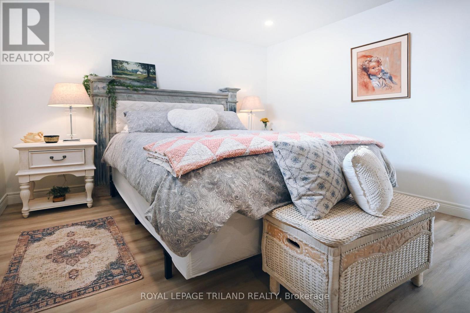 5540 Carriage Road, Middlesex Centre, Ontario  N0L 2G0 - Photo 33 - X12699150