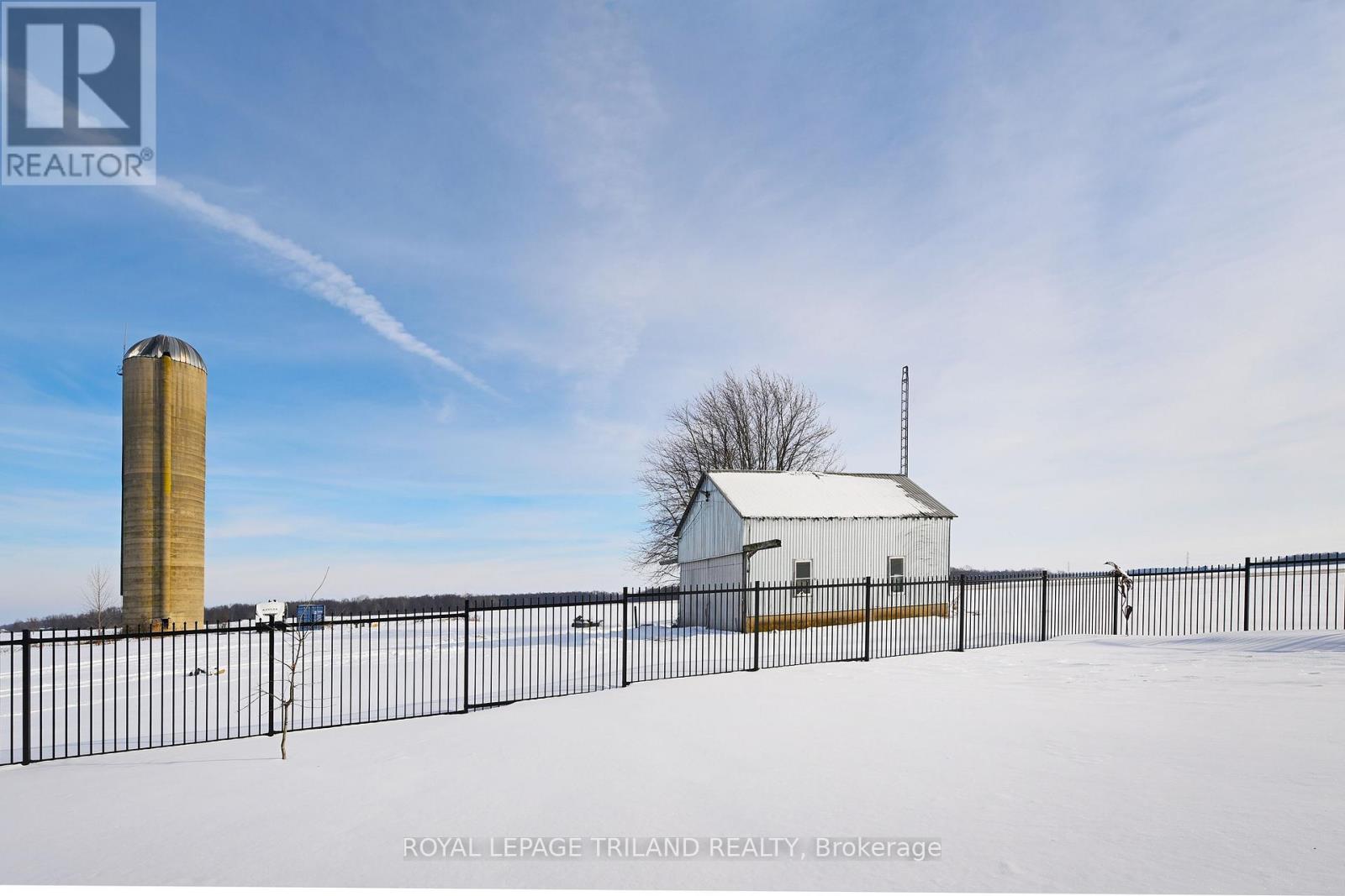 5540 Carriage Road, Middlesex Centre, Ontario  N0L 2G0 - Photo 38 - X12699150