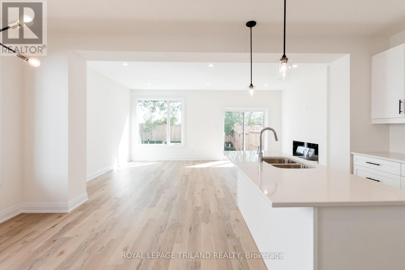 20 - 101 Swales Avenue, Strathroy-Caradoc, Ontario  N7G 0C1 - Photo 14 - X12699198