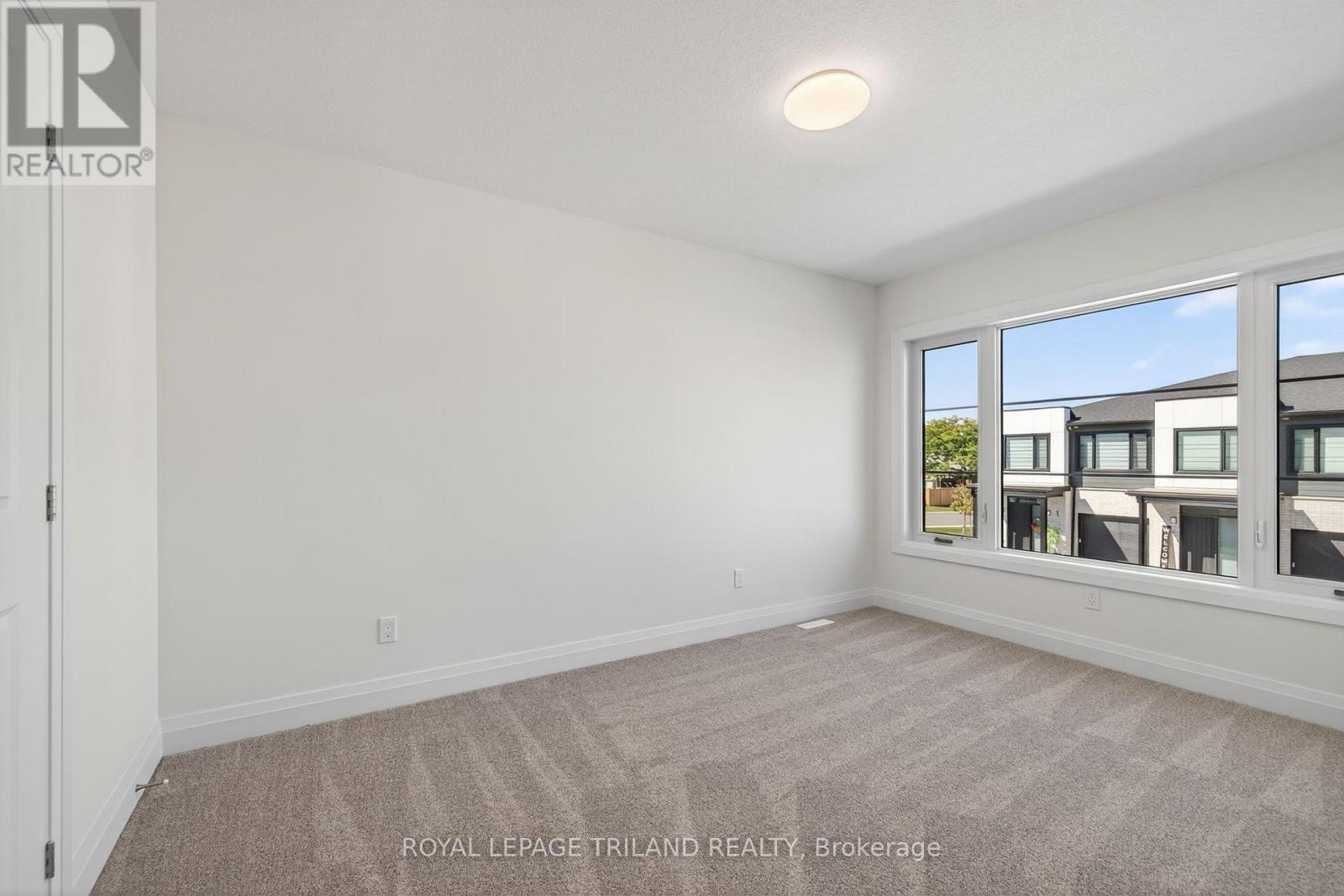 10 - 101 Swales Avenue, Strathroy-Caradoc, Ontario  N7G 0C1 - Photo 27 - X12699200