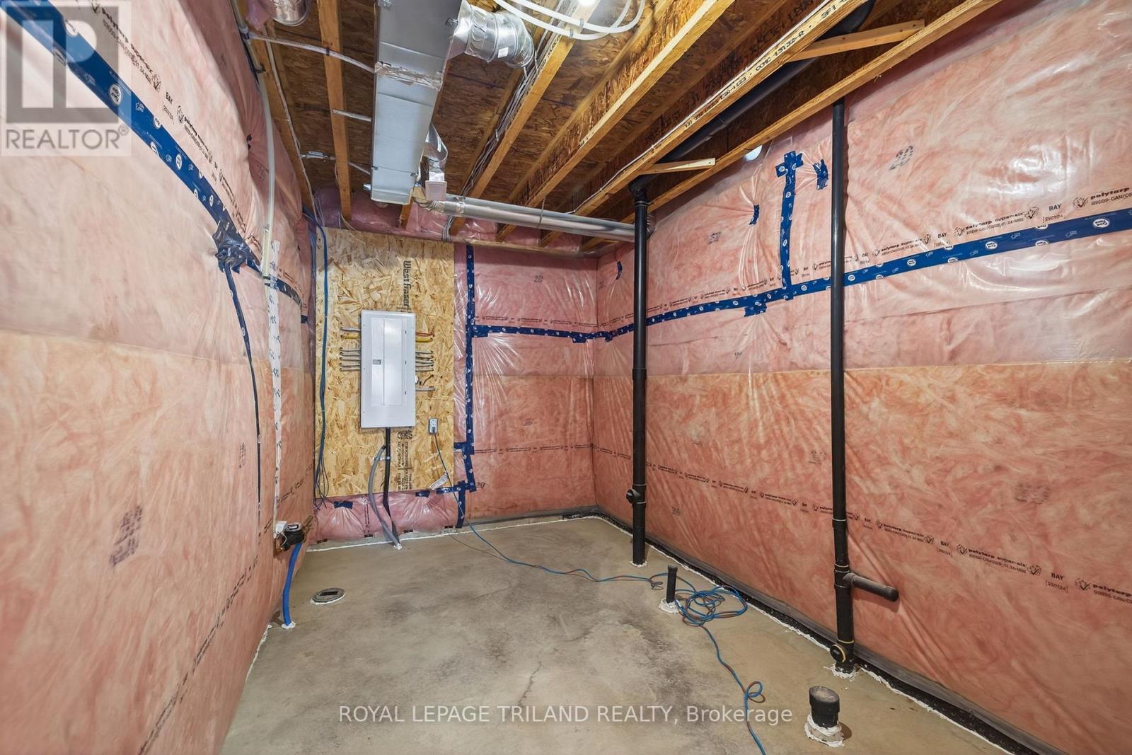 10 - 101 Swales Avenue, Strathroy-Caradoc, Ontario  N7G 0C1 - Photo 36 - X12699200