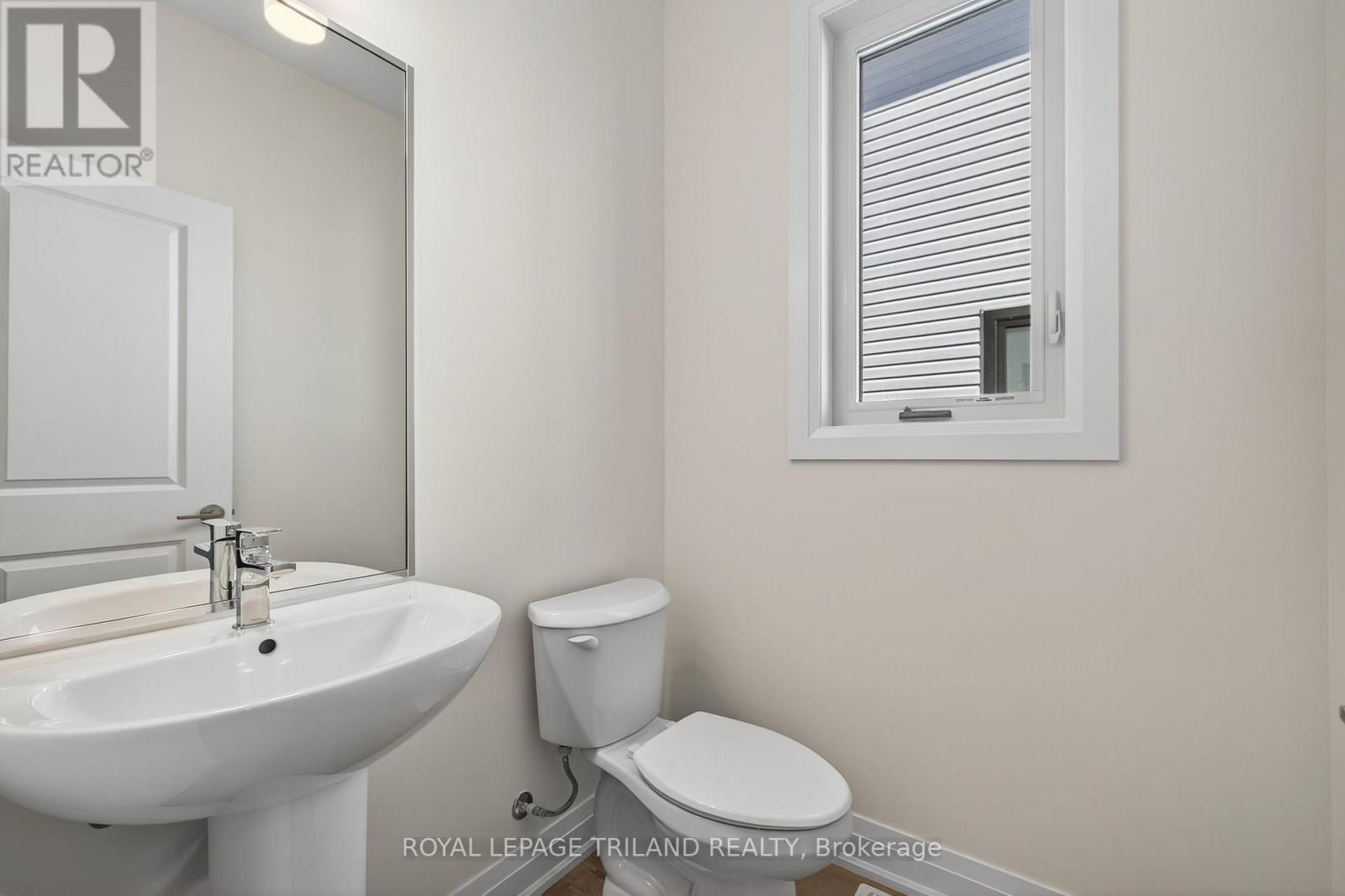 10 - 101 Swales Avenue, Strathroy-Caradoc, Ontario  N7G 0C1 - Photo 7 - X12699200