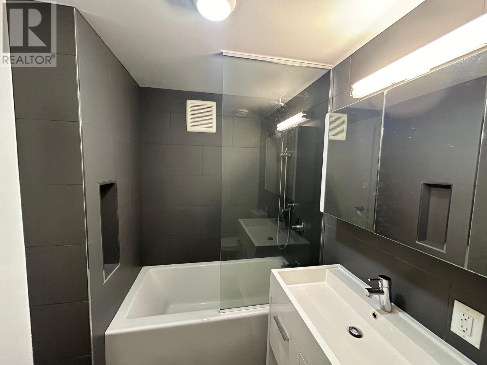 103 37 Cumberland St S, Thunder Bay, Ontario  P7B 2T4 - Photo 17 - TB2600074