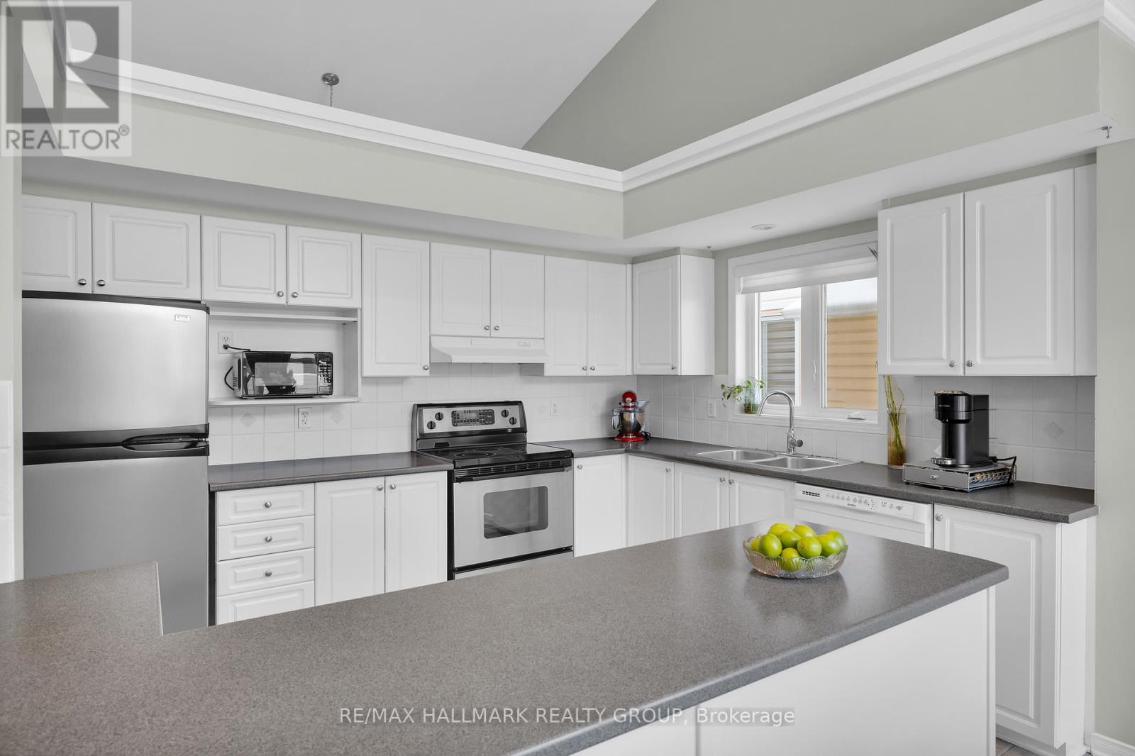 813 Galleria Circle, Ottawa, Ontario  K4A 4Z4 - Photo 19 - X12699040