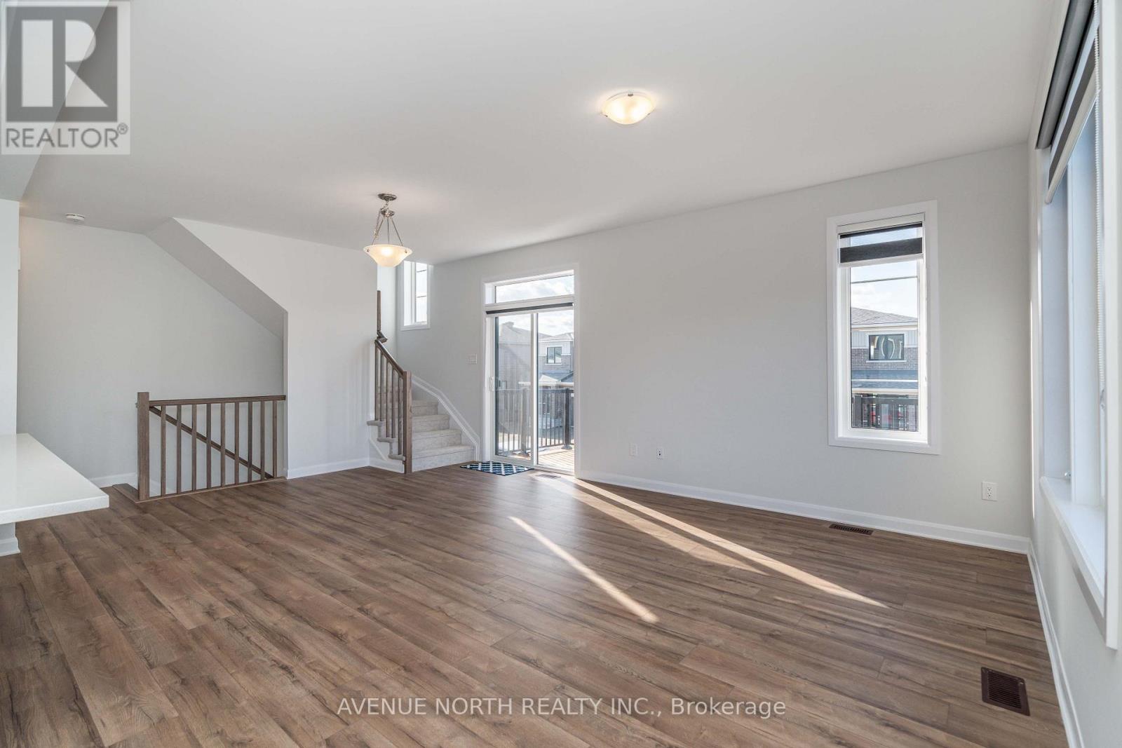 258 Elsie Macgill Walk, Ottawa, Ontario  K2K 1X7 - Photo 11 - X12699090