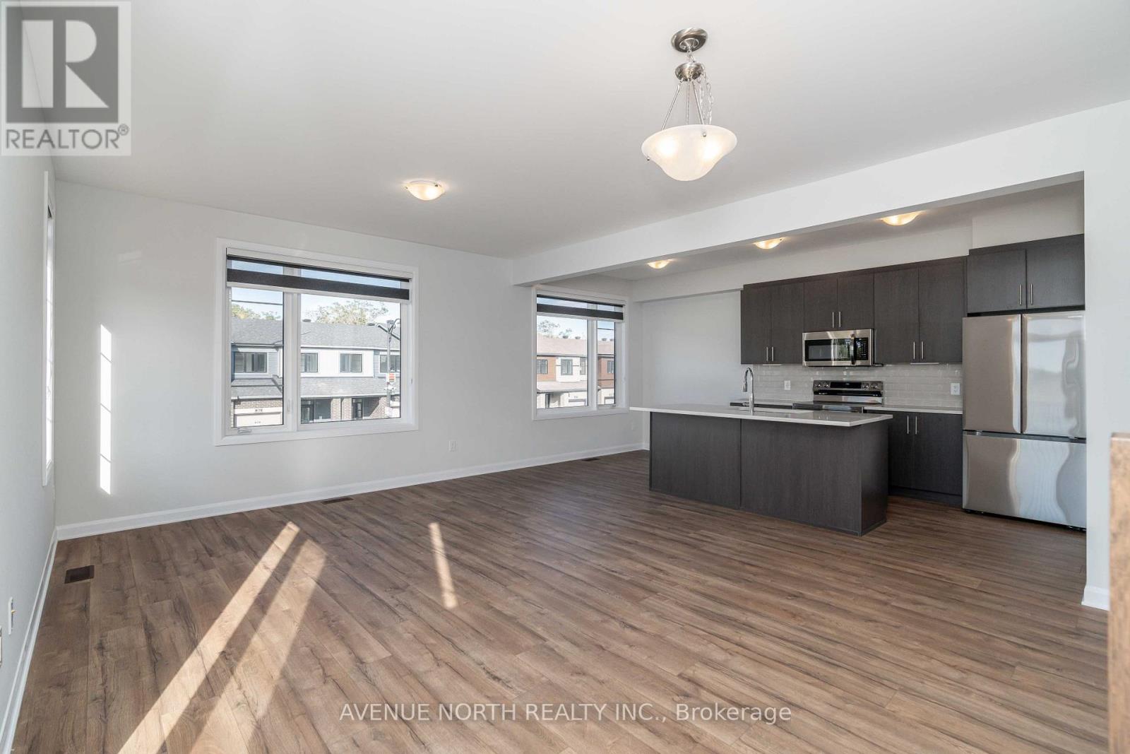 258 Elsie Macgill Walk, Ottawa, Ontario  K2K 1X7 - Photo 12 - X12699090