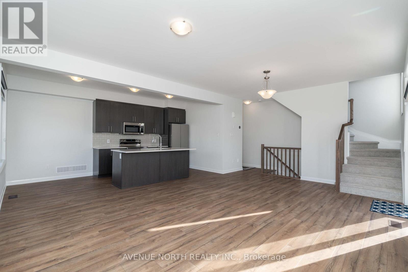 258 Elsie Macgill Walk, Ottawa, Ontario  K2K 1X7 - Photo 13 - X12699090