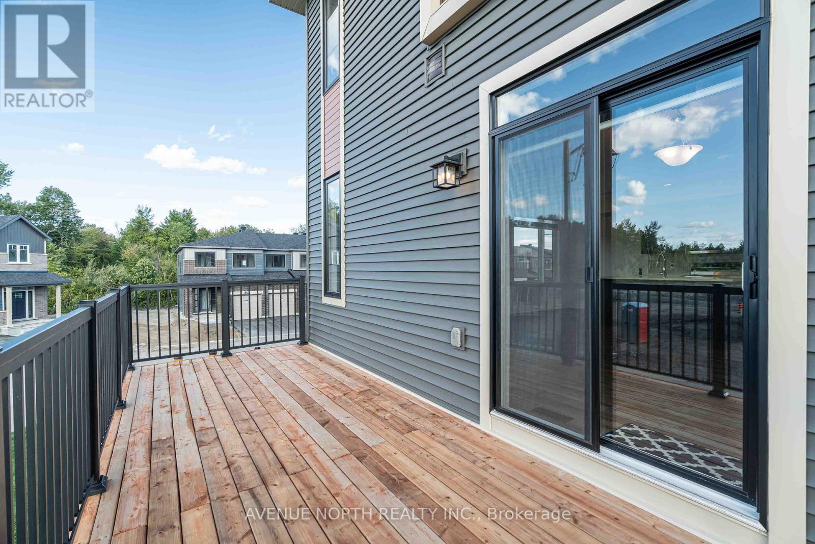 258 Elsie Macgill Walk, Ottawa, Ontario  K2K 1X7 - Photo 17 - X12699090