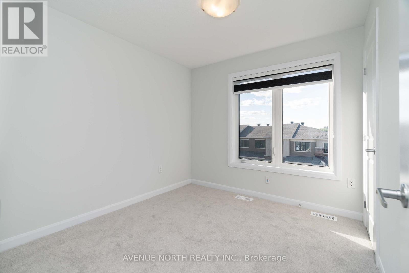 258 Elsie Macgill Walk, Ottawa, Ontario  K2K 1X7 - Photo 22 - X12699090