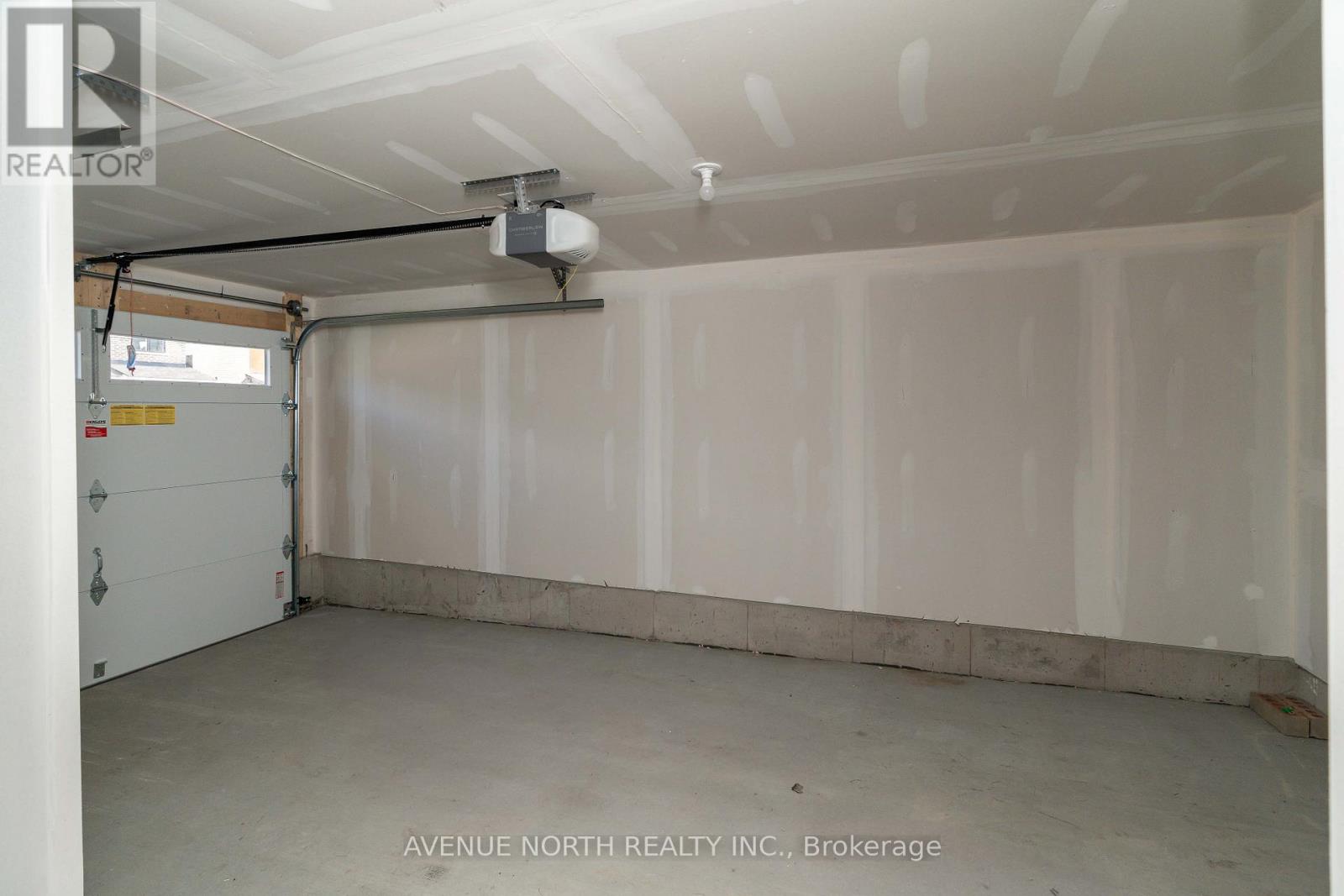 258 Elsie Macgill Walk, Ottawa, Ontario  K2K 1X7 - Photo 28 - X12699090