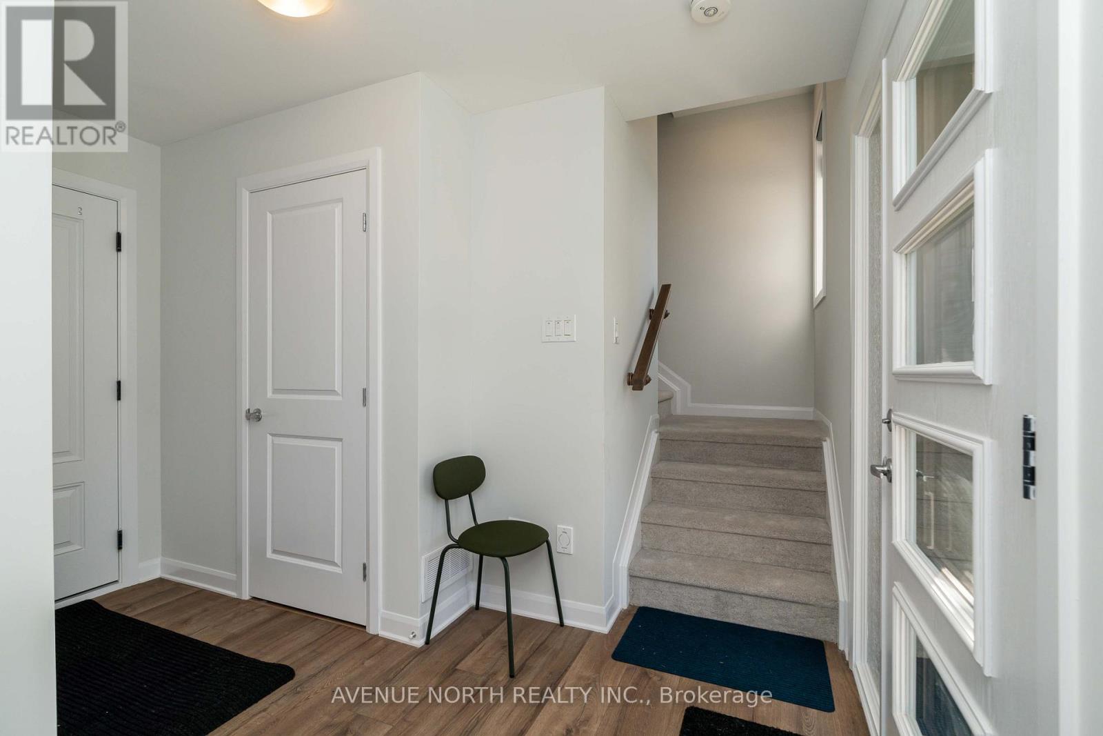 258 Elsie Macgill Walk, Ottawa, Ontario  K2K 1X7 - Photo 7 - X12699090