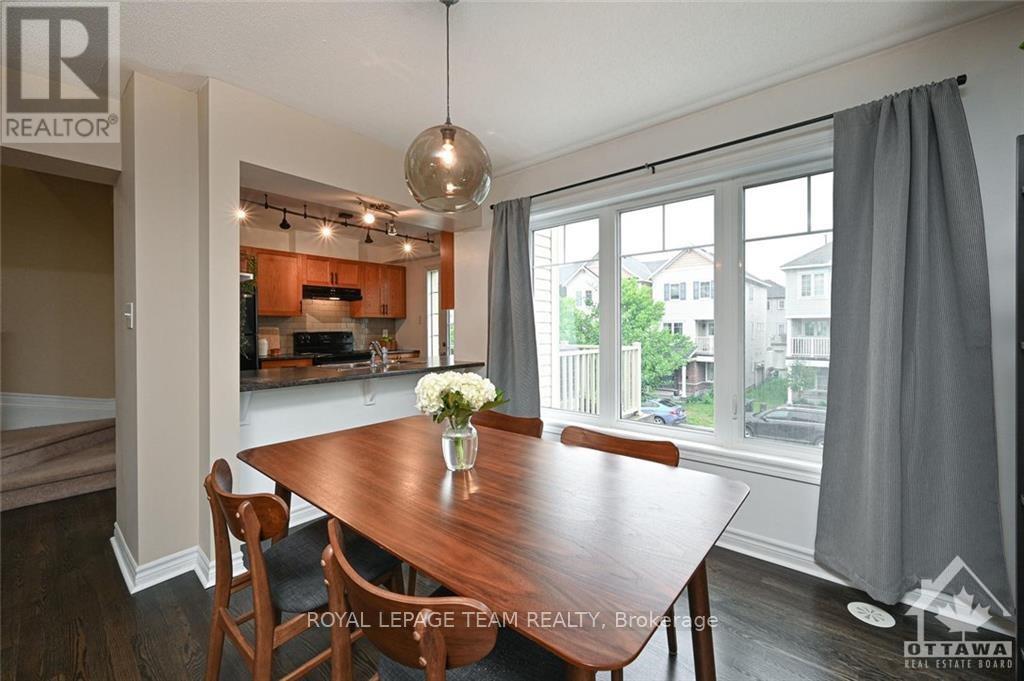 2042 Madrid Avenue, Ottawa, Ontario  K2J 0K2 - Photo 5 - X12699120