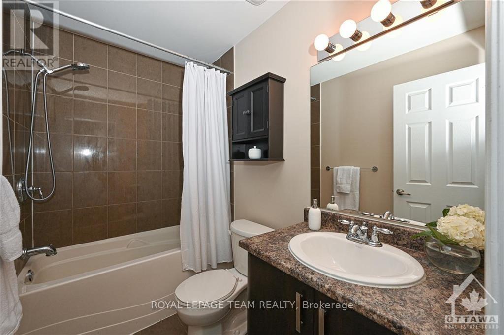 2042 Madrid Avenue, Ottawa, Ontario  K2J 0K2 - Photo 8 - X12699120
