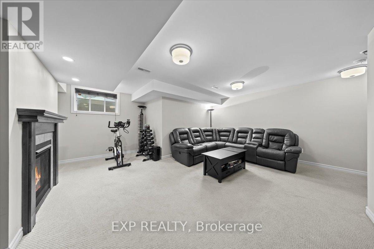 357 Alasken Drive, Ottawa, Ontario  K1T 0M4 - Photo 31 - X12699202