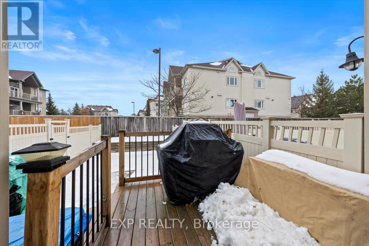 357 Alasken Drive, Ottawa, Ontario  K1T 0M4 - Photo 32 - X12699202
