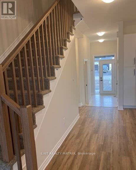 77 Richelieu Street, Russell, Ontario  K0A 1W1 - Photo 2 - X12699222