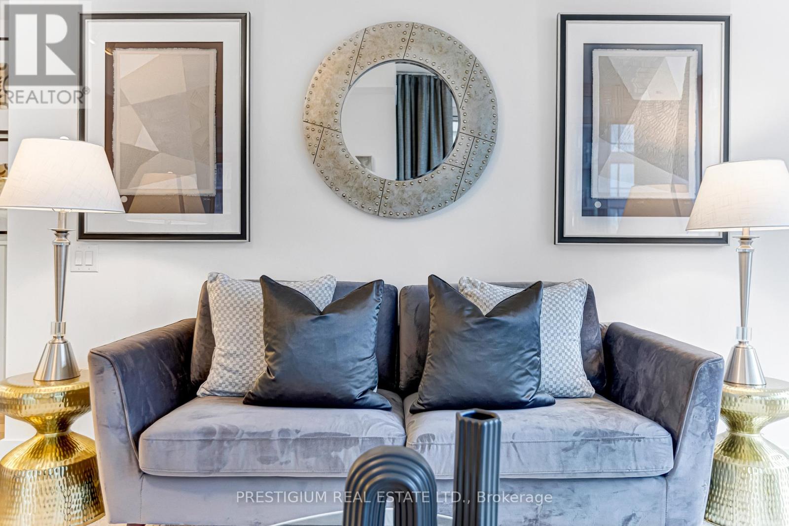 1910 - 290 Adelaide Street W, Toronto, Ontario  M5V 0P3 - Photo 23 - C12653430