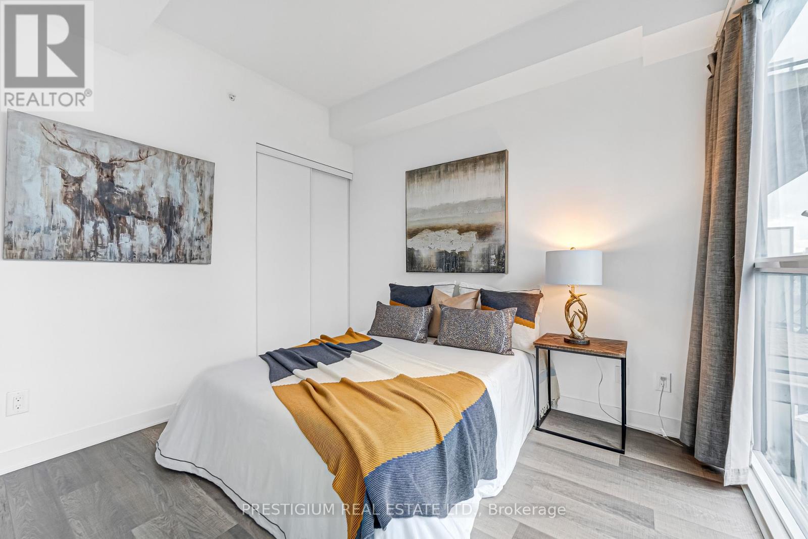 1910 - 290 Adelaide Street W, Toronto, Ontario  M5V 0P3 - Photo 33 - C12653430