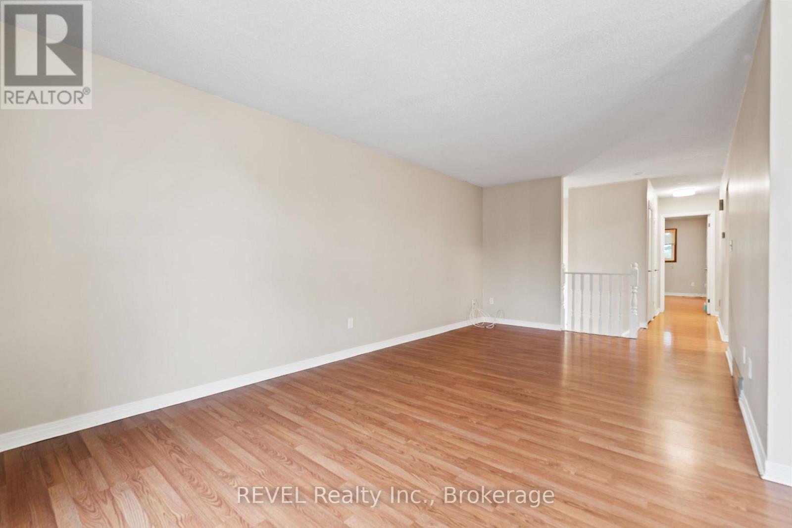 26 Vintage Crescent, St. Catharines, Ontario  L2S 3C2 - Photo 11 - X12699068