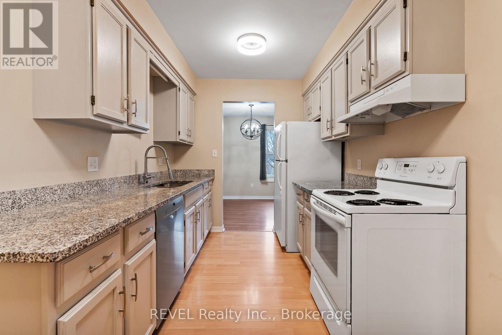 26 Vintage Crescent, St. Catharines, Ontario  L2S 3C2 - Photo 15 - X12699068