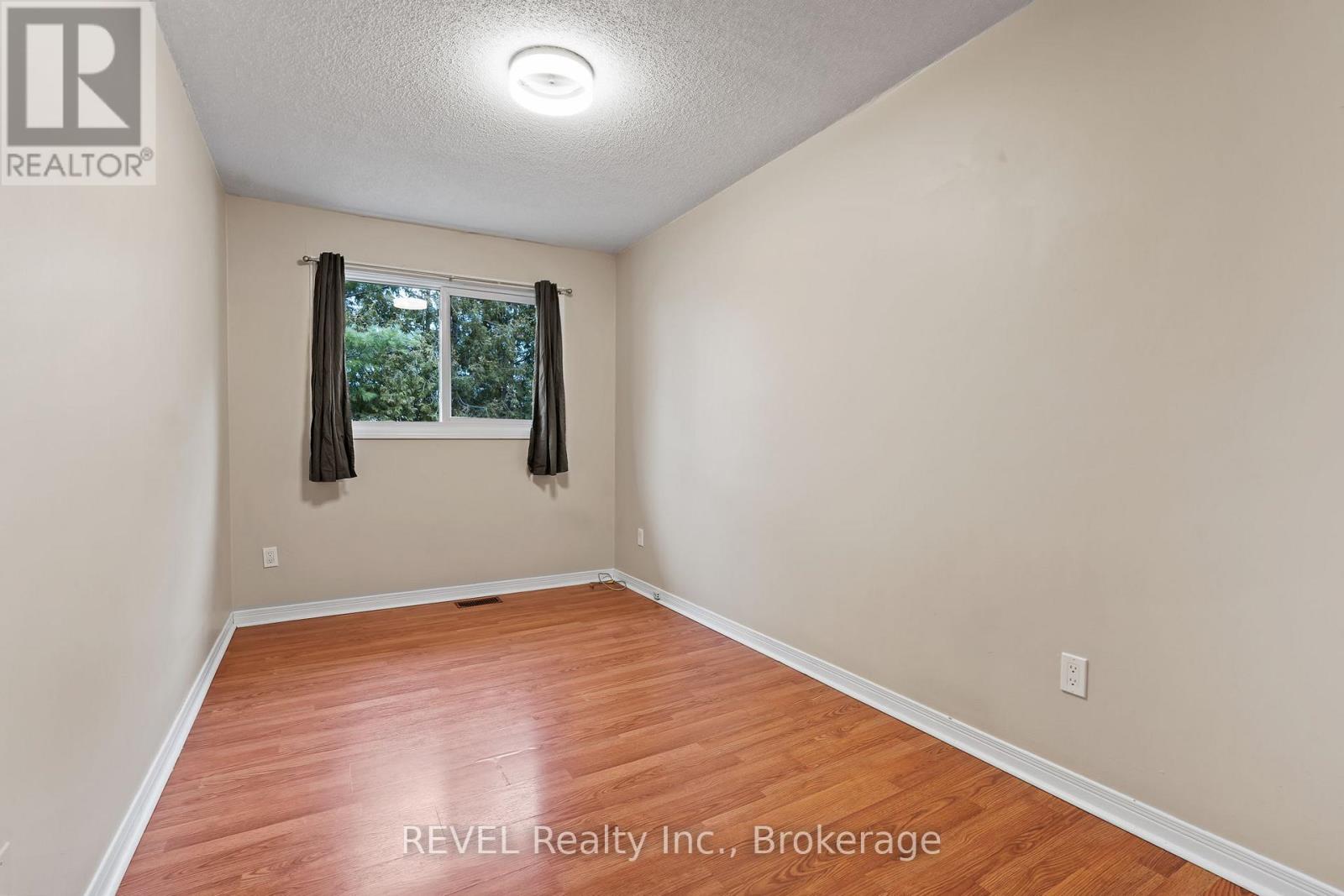 26 Vintage Crescent, St. Catharines, Ontario  L2S 3C2 - Photo 18 - X12699068