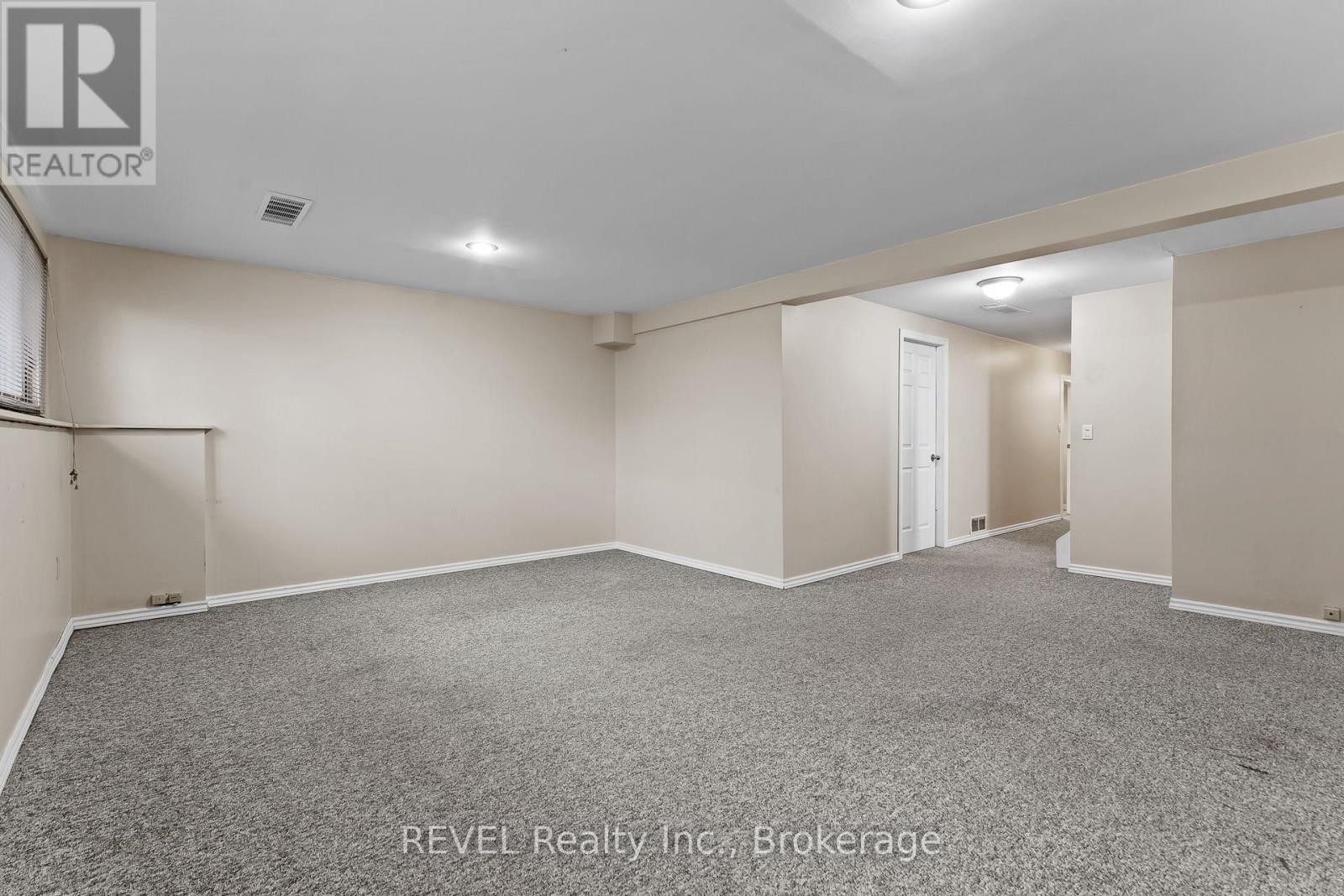 26 Vintage Crescent, St. Catharines, Ontario  L2S 3C2 - Photo 21 - X12699068