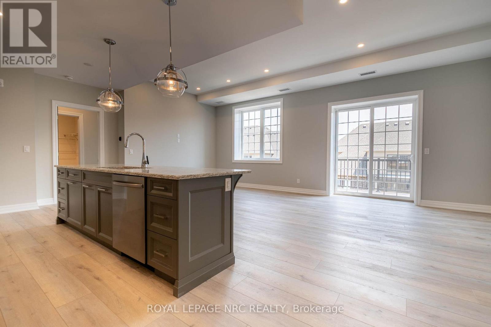 6 - 99 South Drive, St. Catharines (Old Glenridge), Ontario  L2R 0C5 - Photo 6 - X12699226