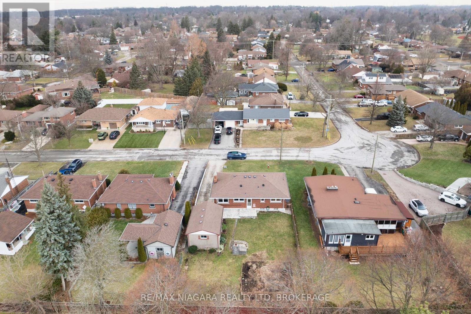 6620 Glendoone Street, Niagara Falls (Stamford), Ontario  L2J 1E9 - Photo 49 - X12699276