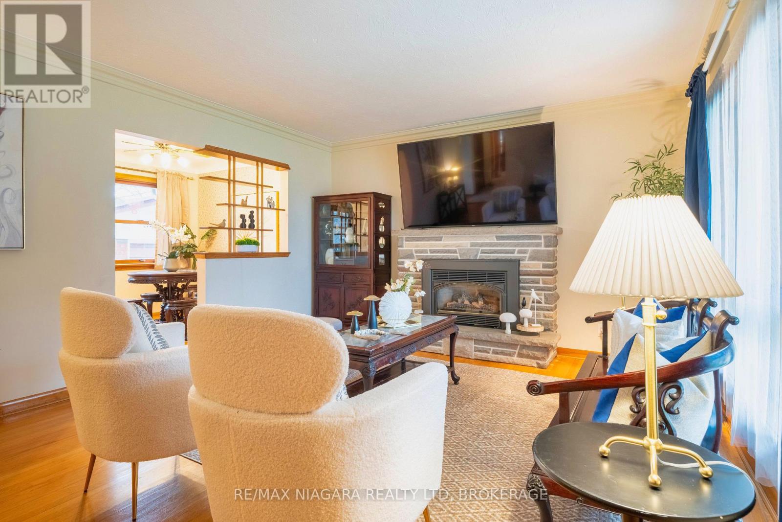 6620 Glendoone Street, Niagara Falls (Stamford), Ontario  L2J 1E9 - Photo 9 - X12699276