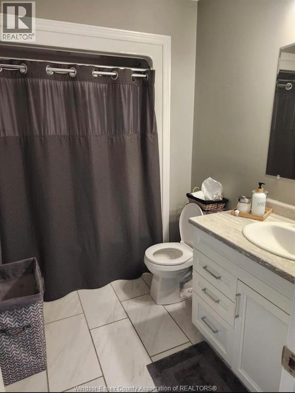 21 Regal Drive, Tilbury, Ontario  N0P 2L0 - Photo 5 - 26001195