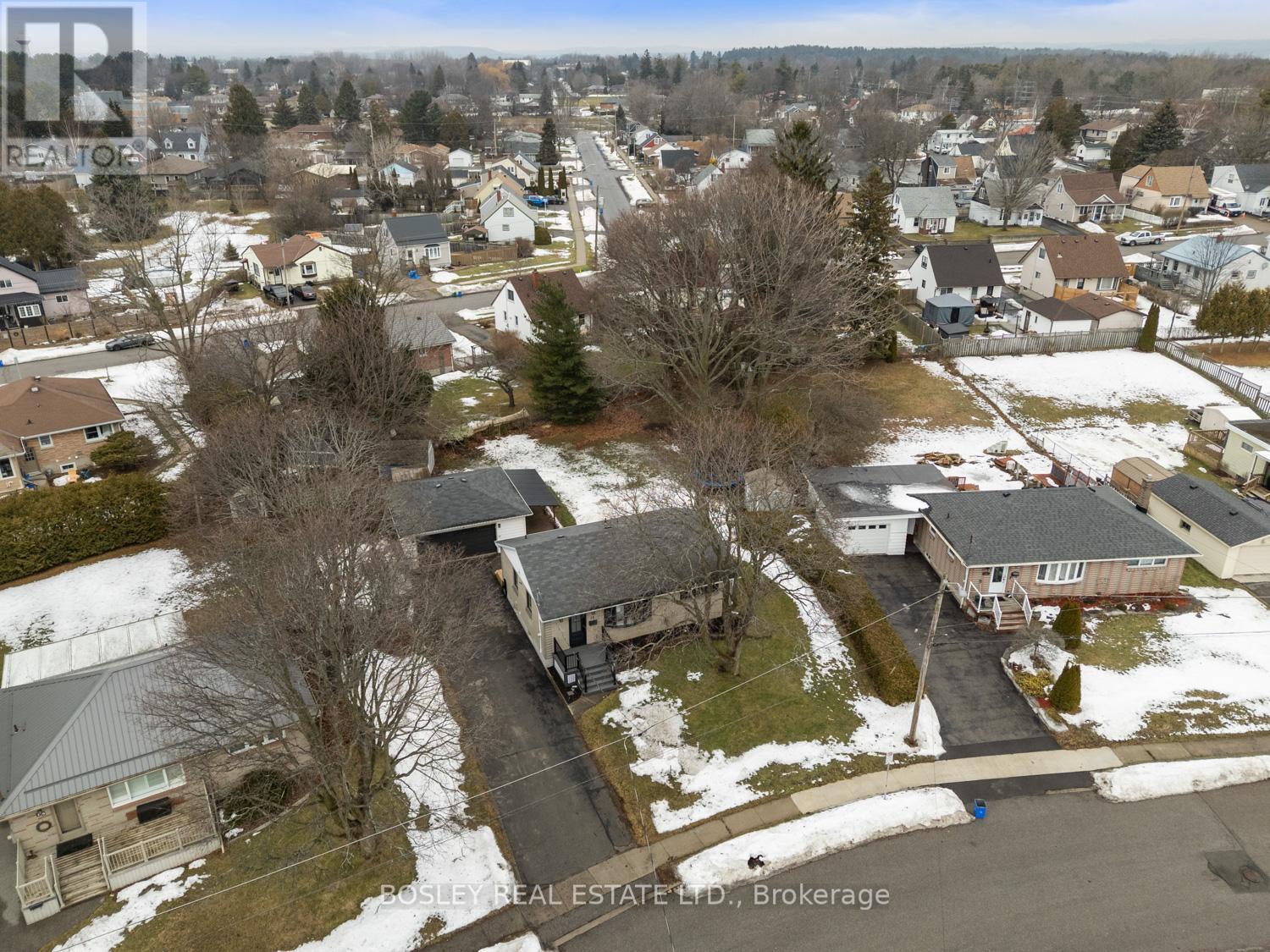 13 Hillcrest Drive, Port Hope, Ontario  L1A 1Z7 - Photo 3 - X12699122