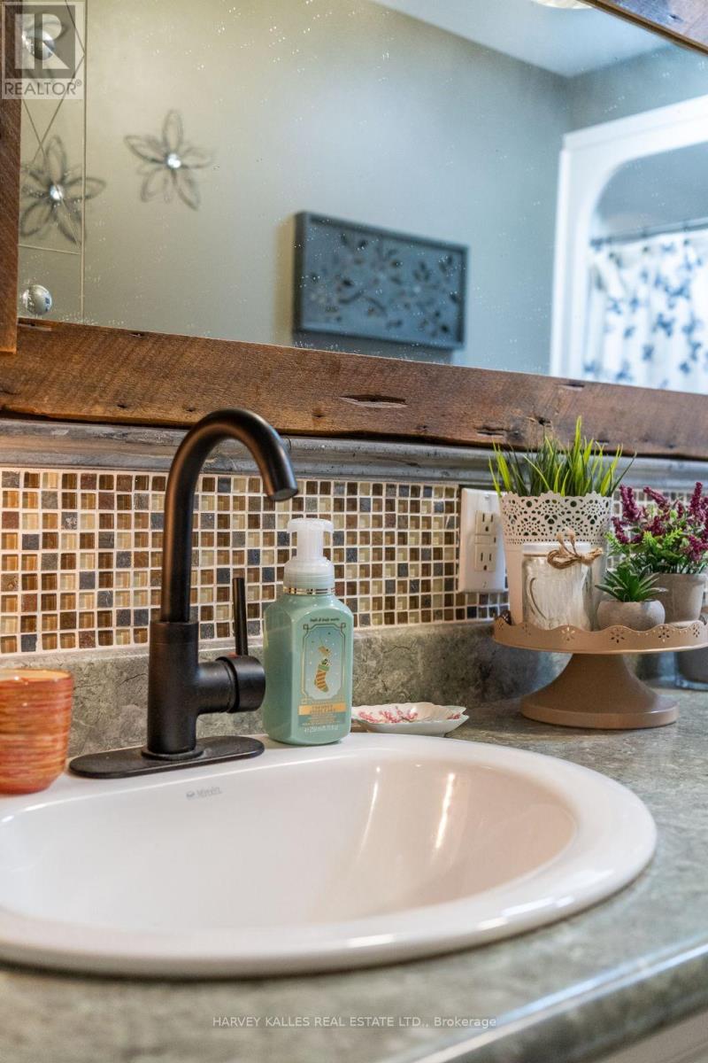 46 Barker Street, Prince Edward County, Ontario  K0K 2T0 - Photo 17 - X12699288