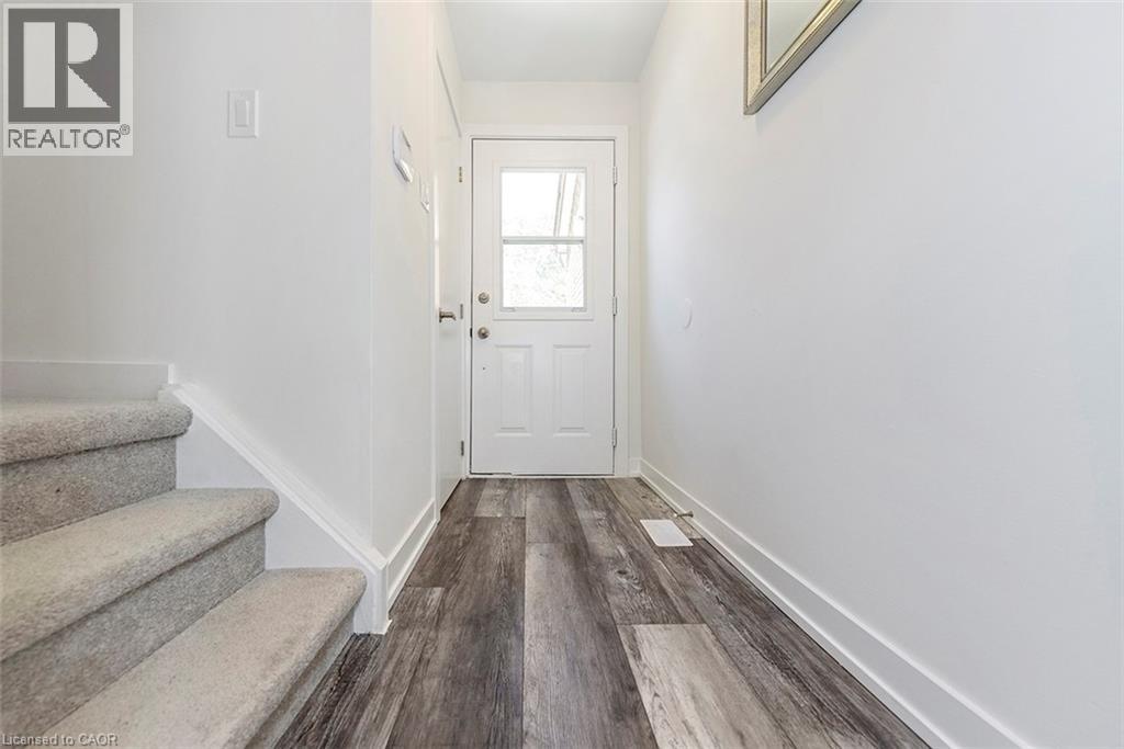 88 Tunbridge Crescent Unit# 41, Hamilton, Ontario  L8W 1L3 - Photo 2 - 40788221