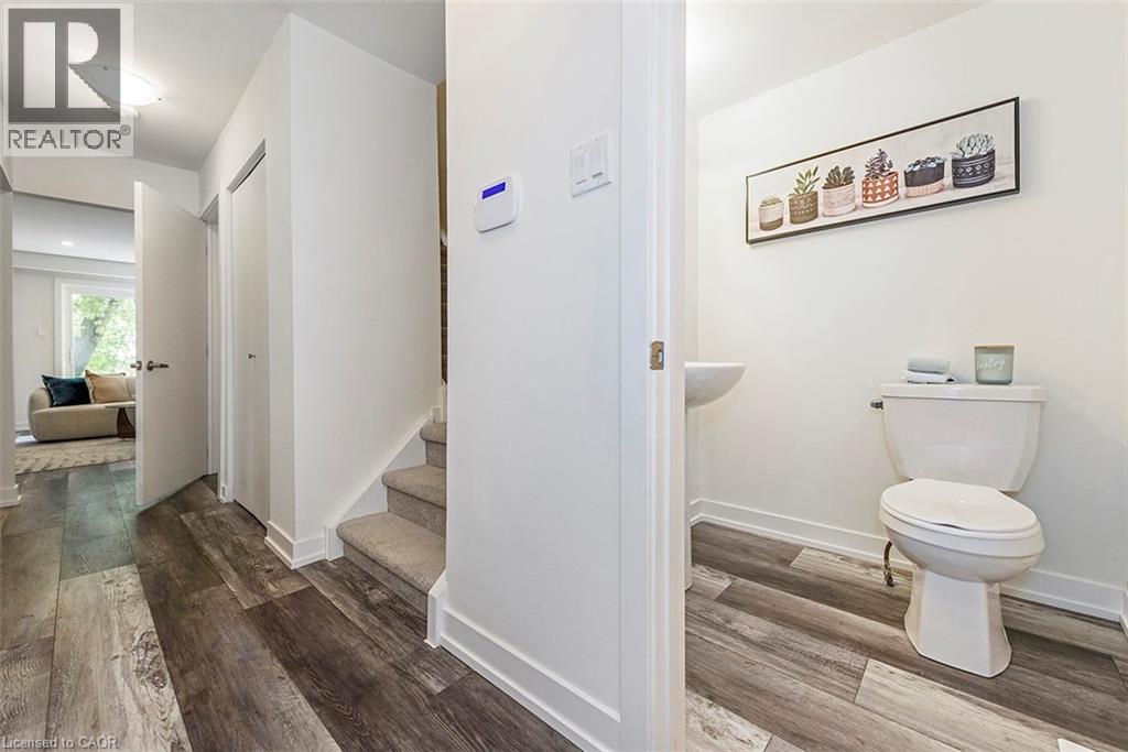 88 Tunbridge Crescent Unit# 41, Hamilton, Ontario  L8W 1L3 - Photo 3 - 40788221