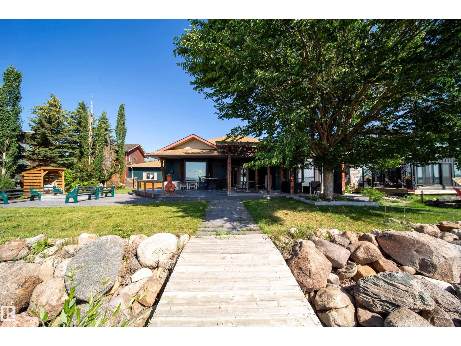 103 Argentia Beach, Rural Wetaskiwin County, Alberta  T0C 2C0 - Photo 3 - E4466706