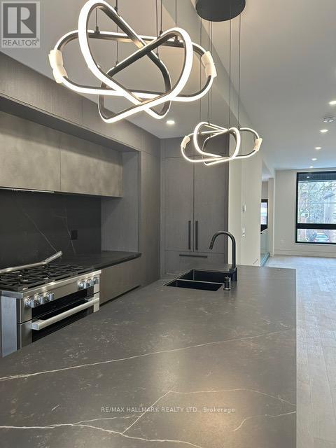 369 Millwood Road, Toronto, Ontario  M4S 1J9 - Photo 6 - C12699054