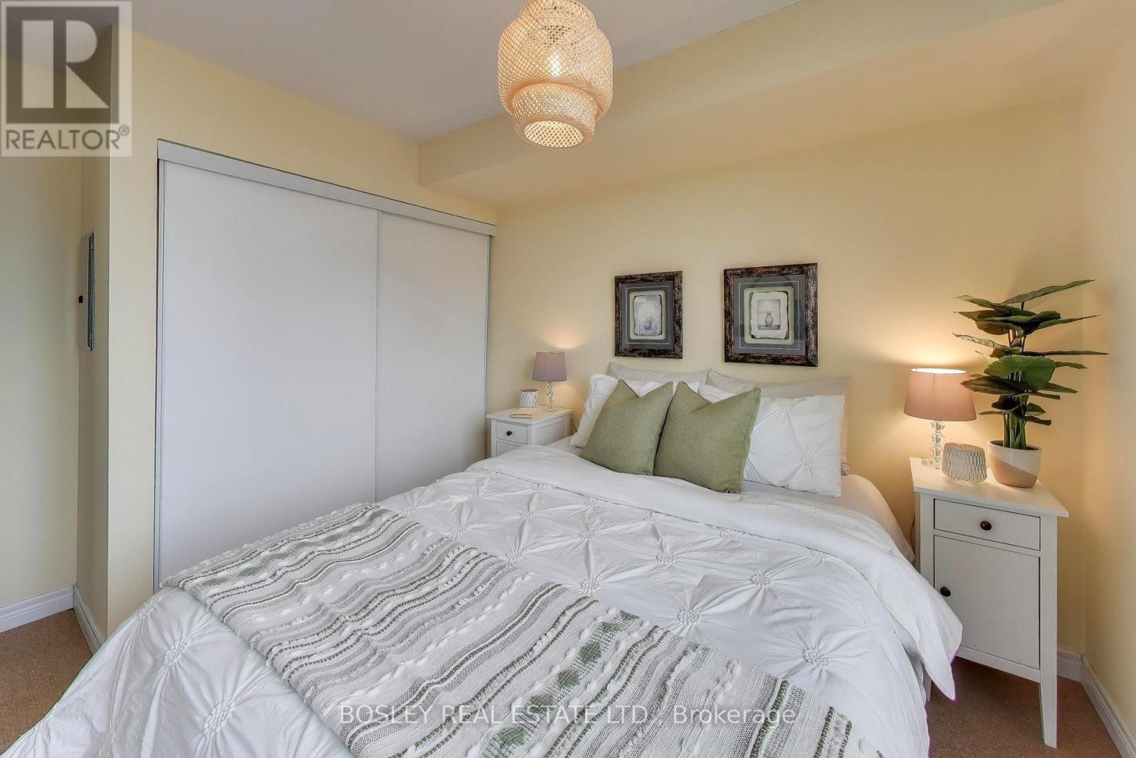 303 - 1369 Bloor Street W, Toronto, Ontario  M6P 4J4 - Photo 12 - C12699098