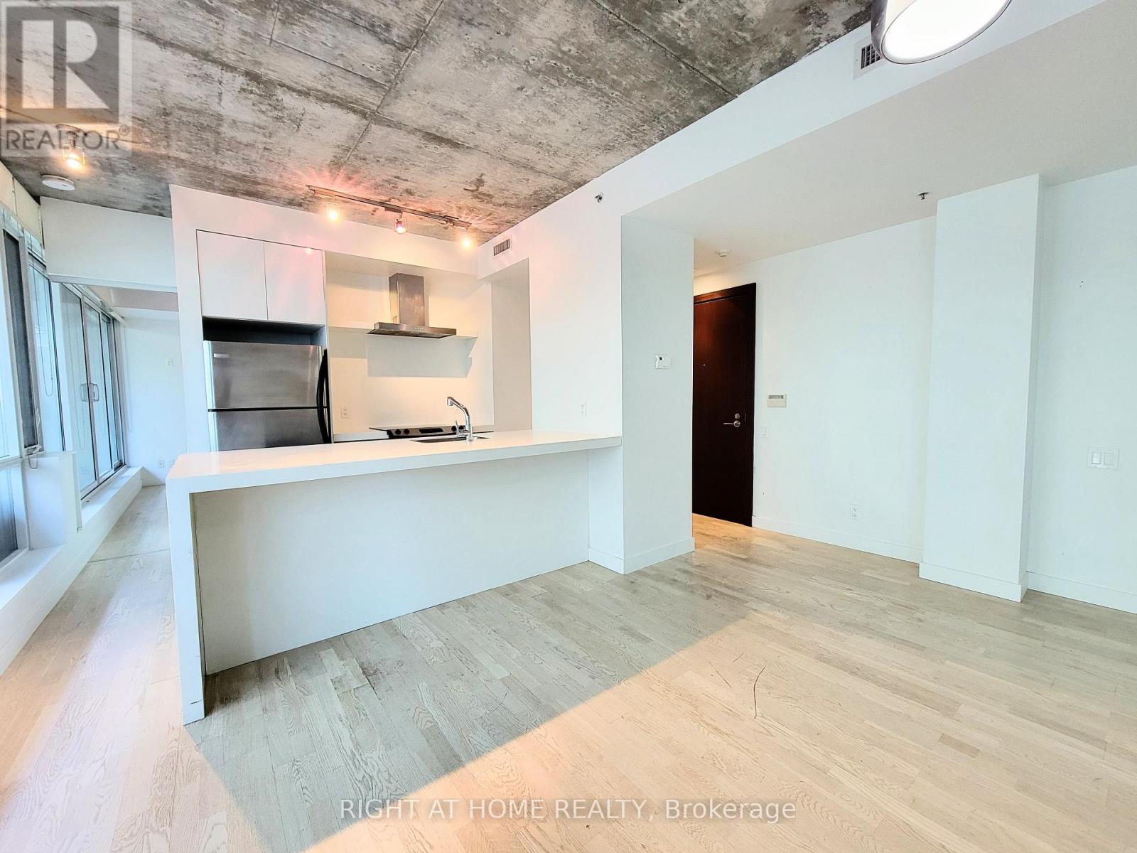 808 - 75 Portland Street, Toronto, Ontario  M5V 2M9 - Photo 11 - C12699138