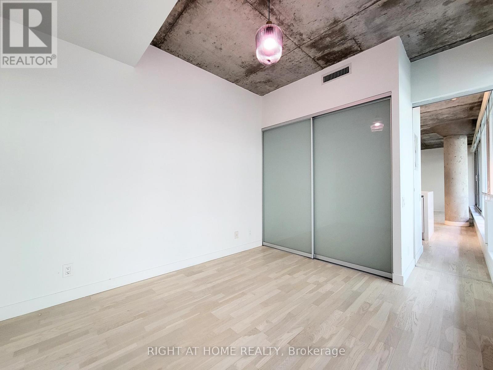 808 - 75 Portland Street, Toronto, Ontario  M5V 2M9 - Photo 15 - C12699138