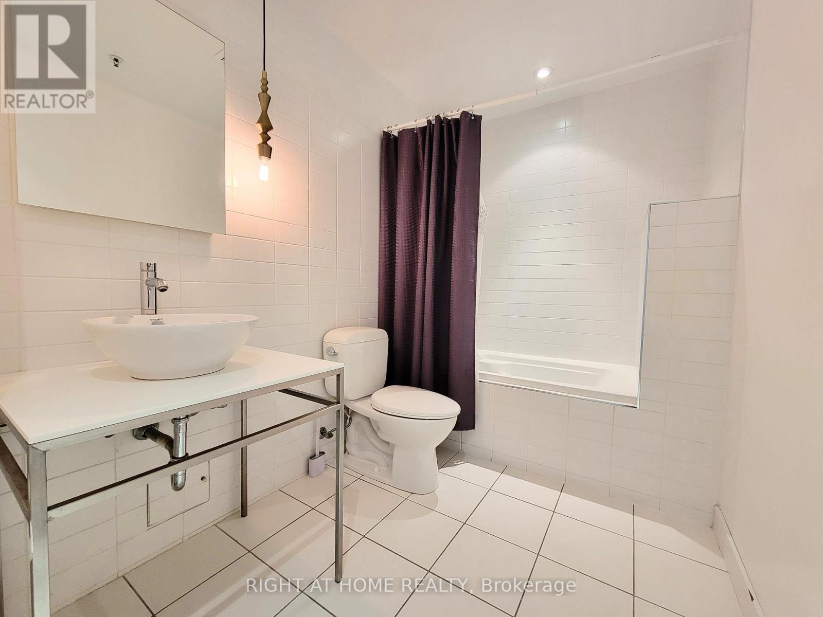 808 - 75 Portland Street, Toronto, Ontario  M5V 2M9 - Photo 18 - C12699138