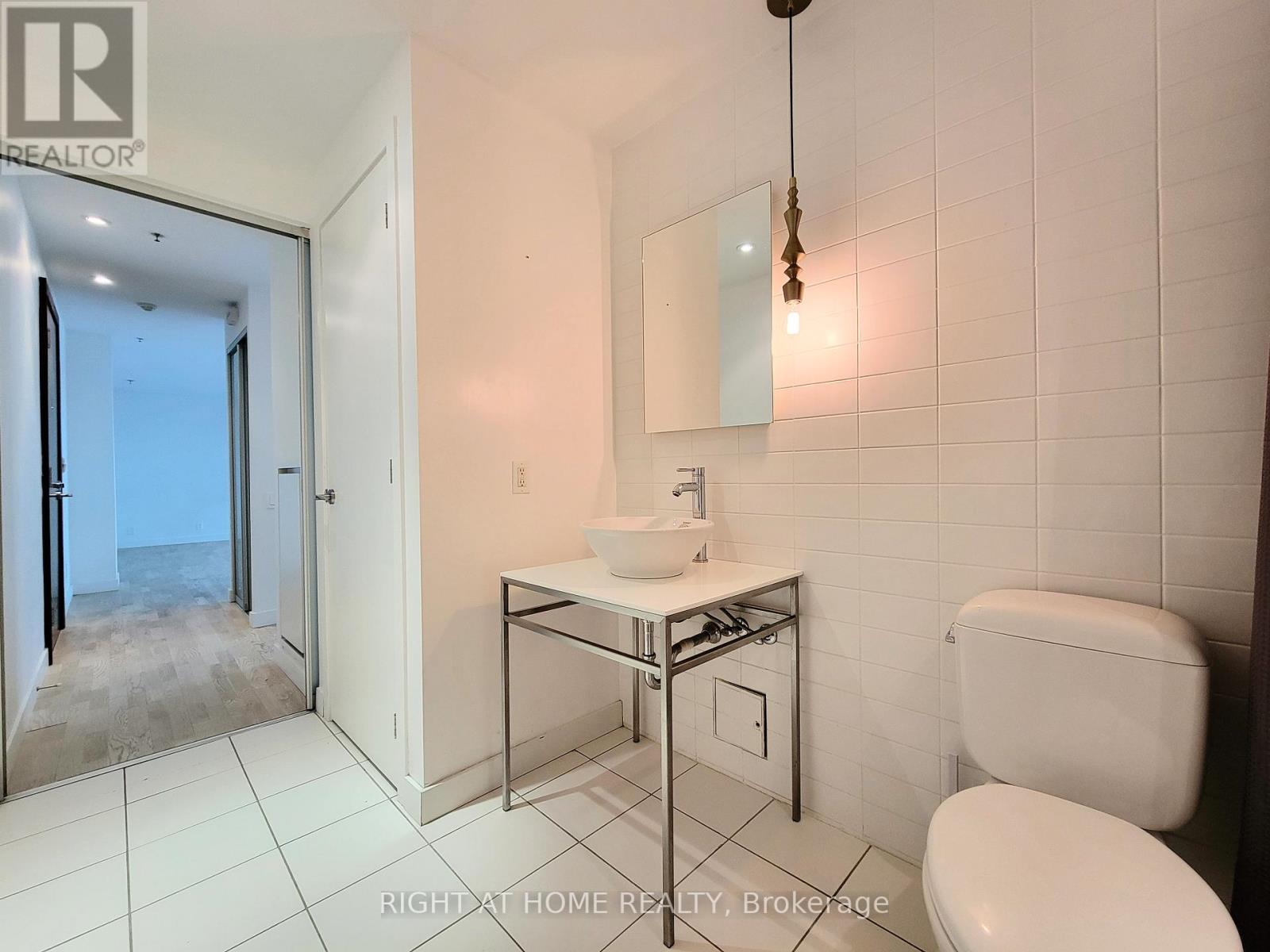 808 - 75 Portland Street, Toronto, Ontario  M5V 2M9 - Photo 20 - C12699138