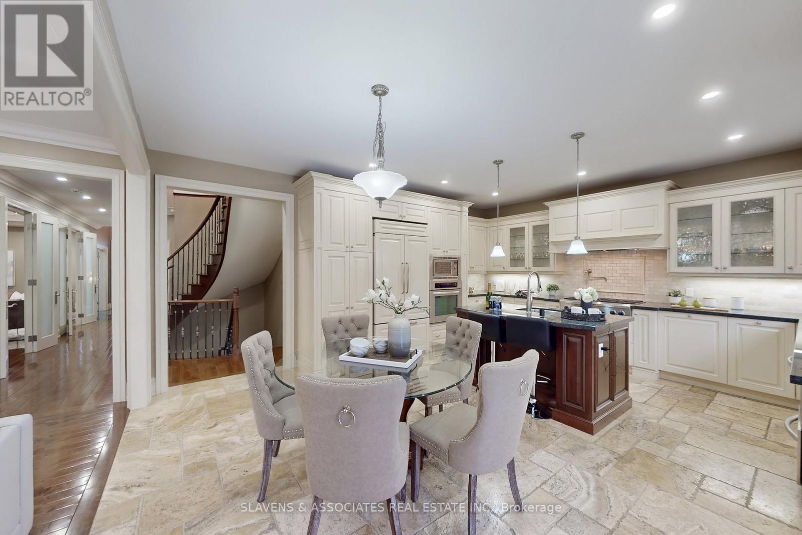 130 York Mills Road, Toronto, Ontario  M2L 1K6 - Photo 11 - C12699146