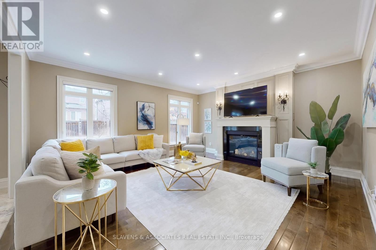 130 York Mills Road, Toronto, Ontario  M2L 1K6 - Photo 4 - C12699146